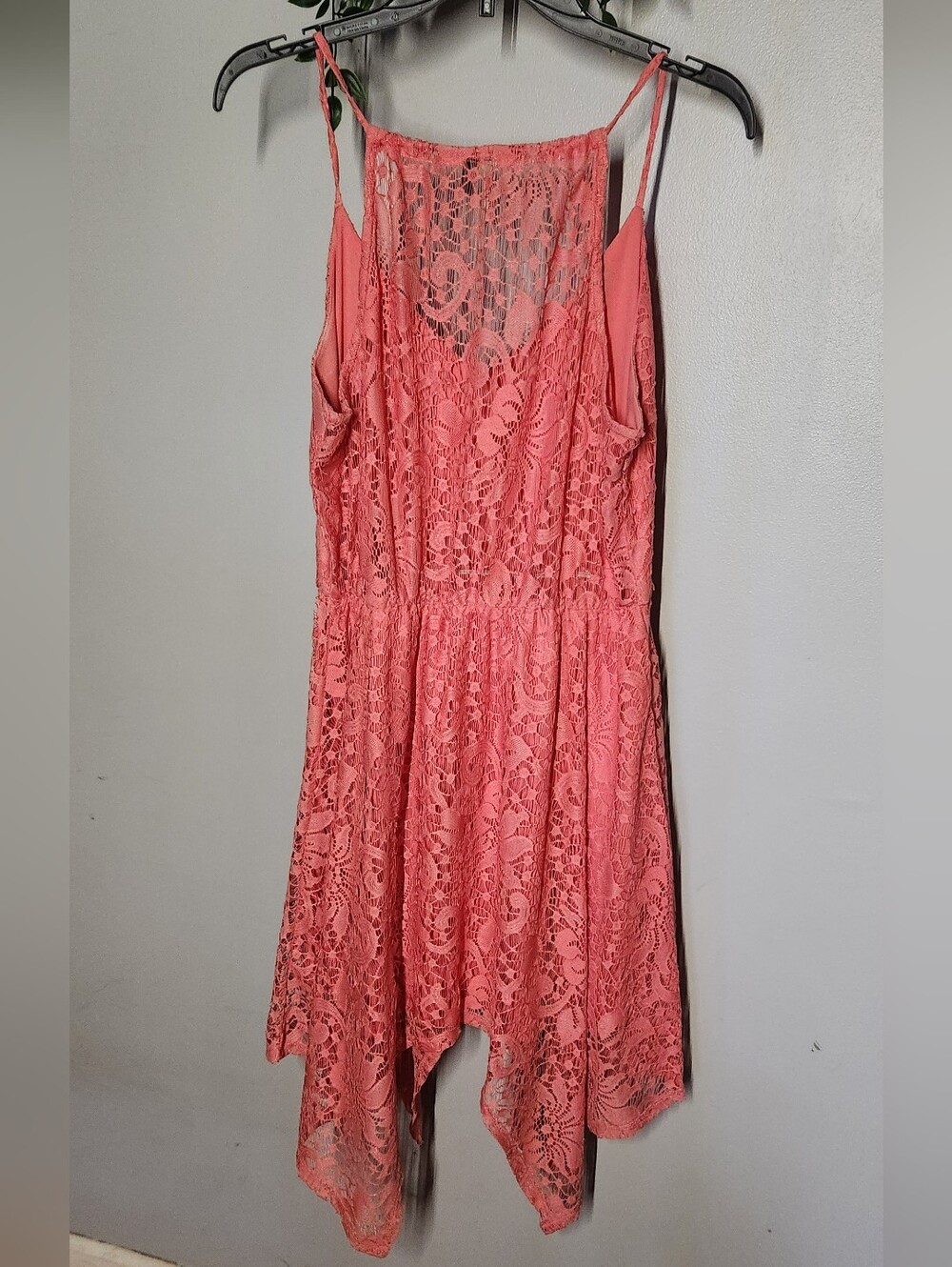 Flowy Lace Dress - Coral Pink Size Large - Picture 2 of 3